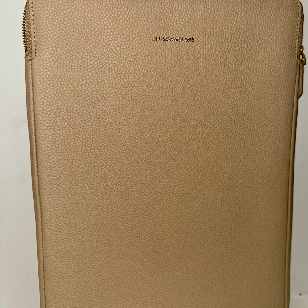 Maison de Sabré Pebbled Leather Laptop Sleeve / Document Case Beige New WOT